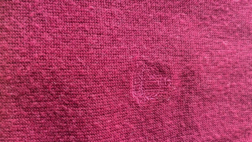 Vintage Izod Red/Burgundy V Neck Sweater Med Mens, Preppy, Casual, Lightweight